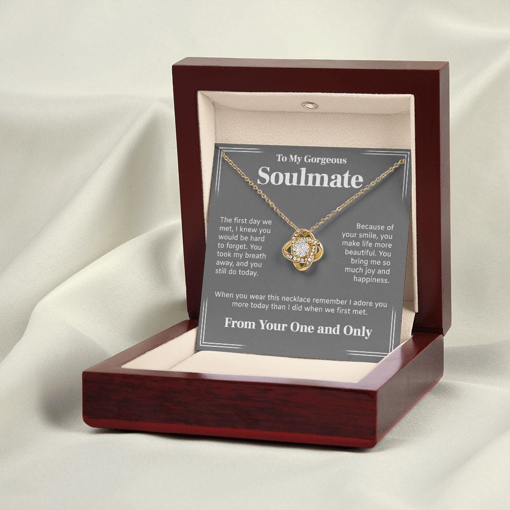 Hard To Forget | To My Soulmate Necklace