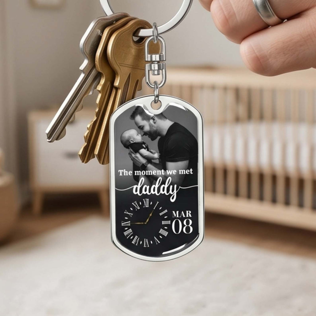 The Moment We Met Custom Keychain  For New Dad Grandpa